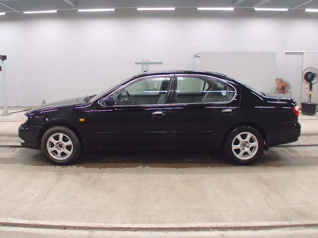 NISSAN CEFIRO