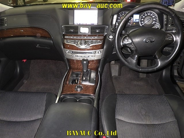 NISSAN FUGA