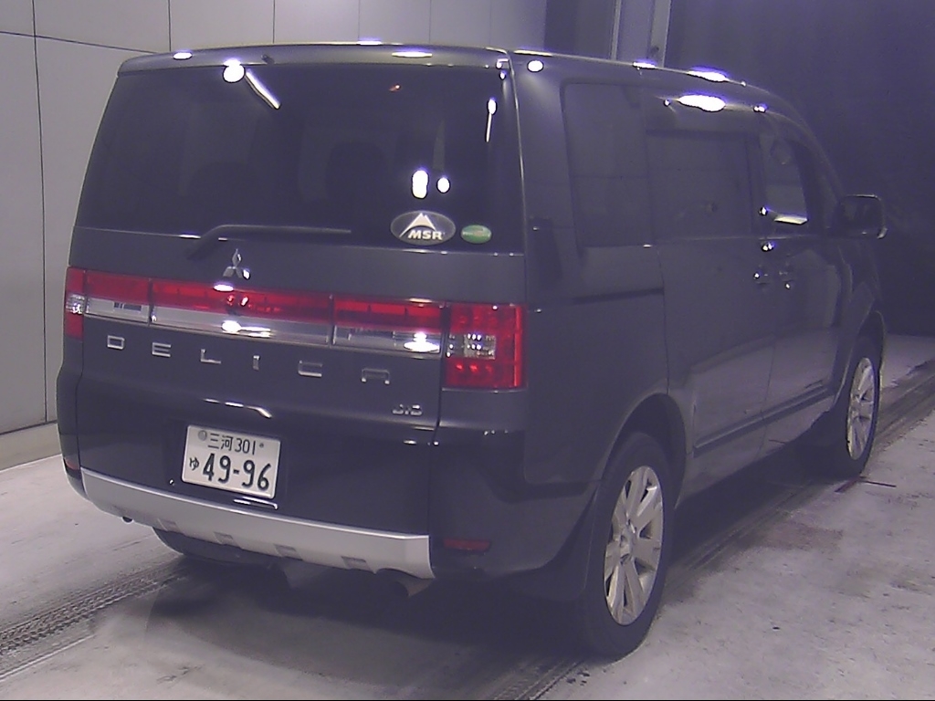 MITSUBISHI DELICA D:5