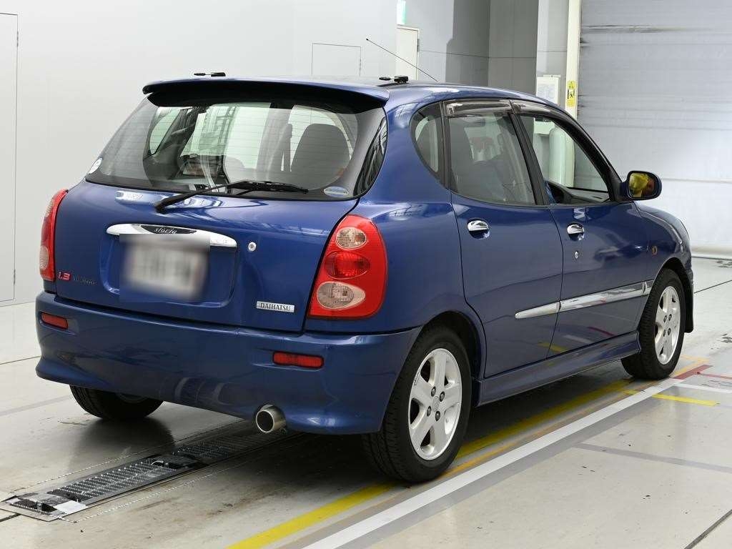 DAIHATSU STORIA