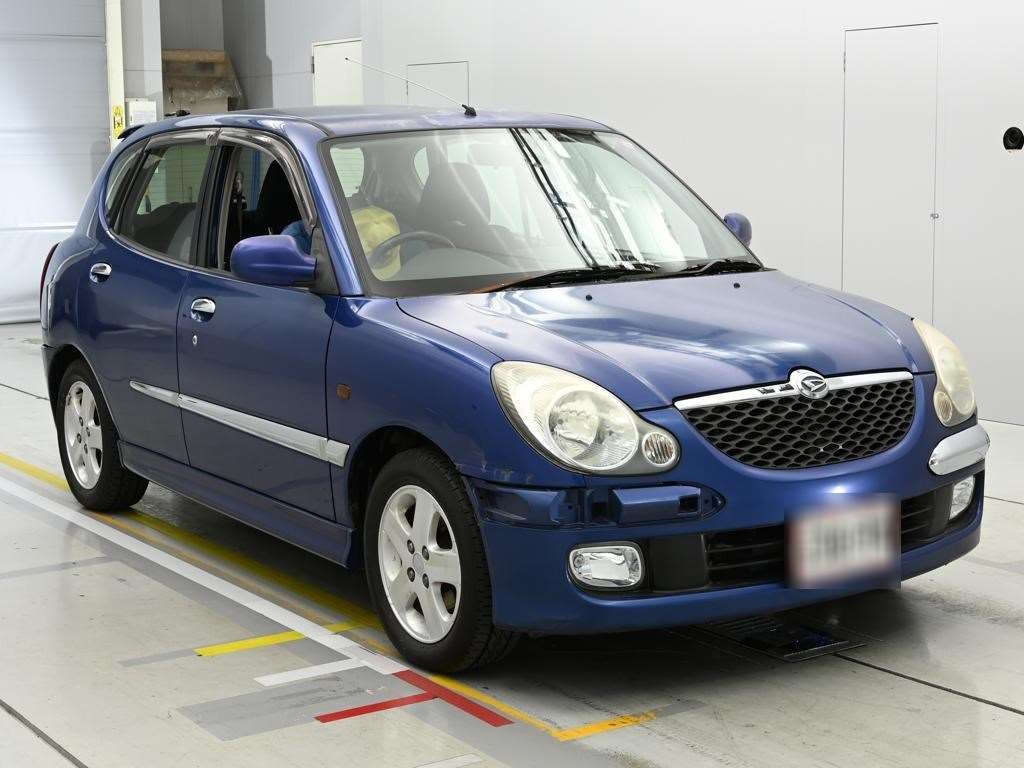 DAIHATSU STORIA