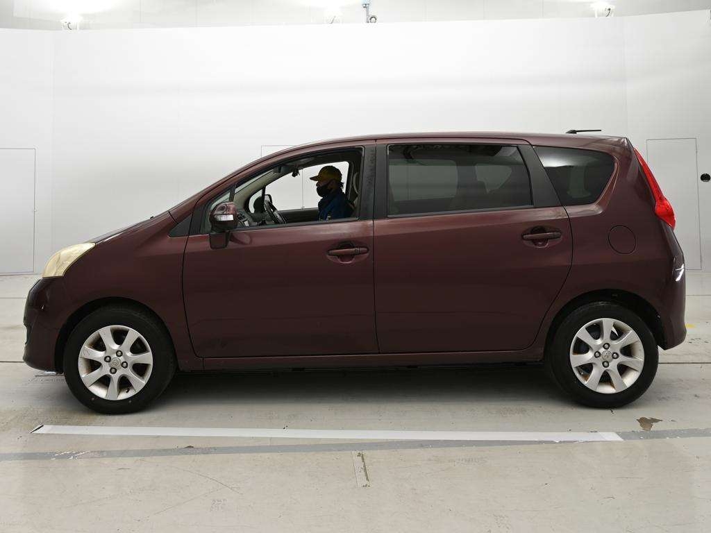 TOYOTA PASSO SETTE