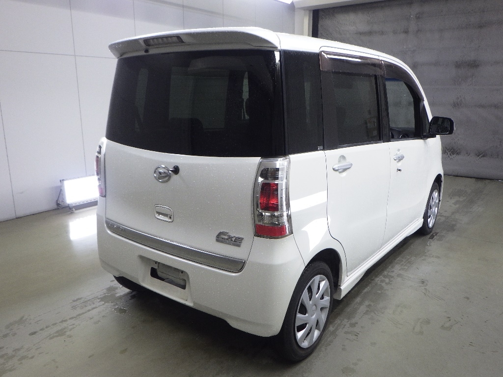 DAIHATSU TANTO EXE