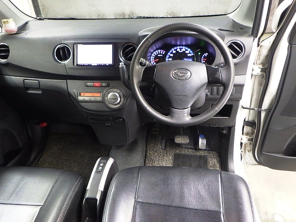 DAIHATSU TANTO EXE