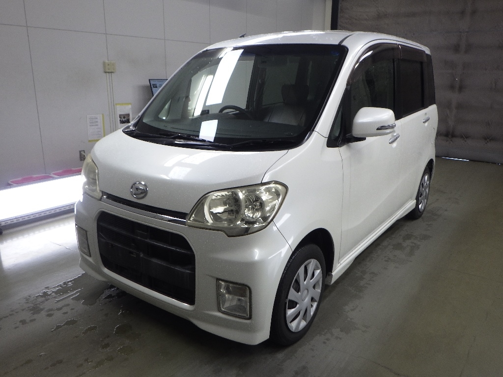 DAIHATSU TANTO EXE