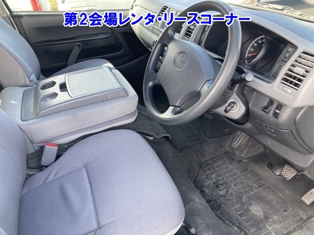 TOYOTA REGIUS ACE