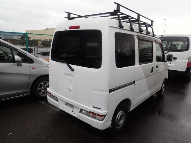 TOYOTA PIXIS VAN