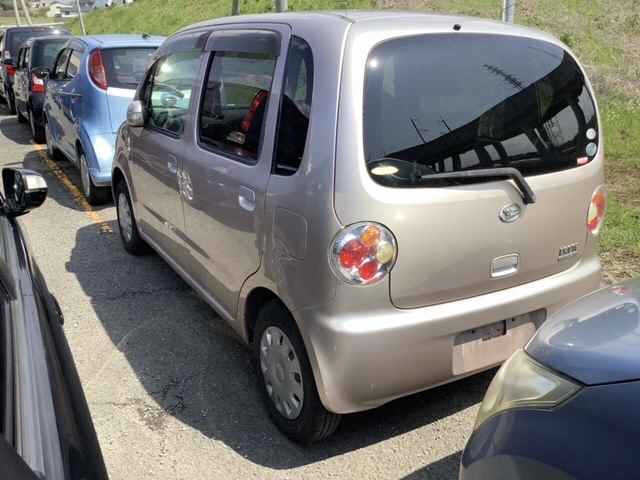 DAIHATSU MOVE LATTE