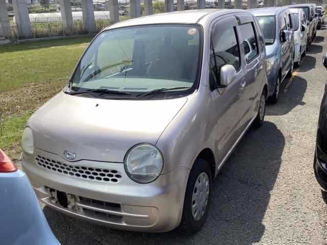 DAIHATSU MOVE LATTE