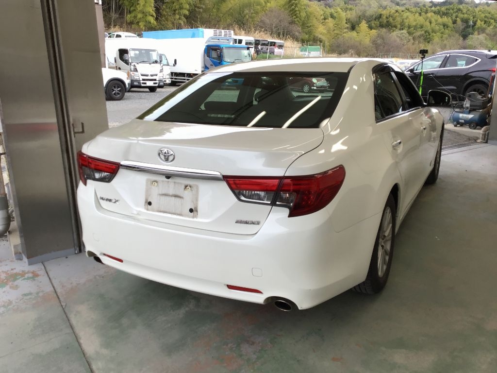 TOYOTA MARK X