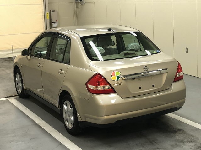 NISSAN TIIDA LATIO