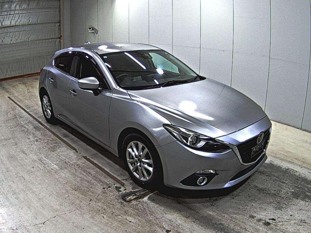 MAZDA AXELA