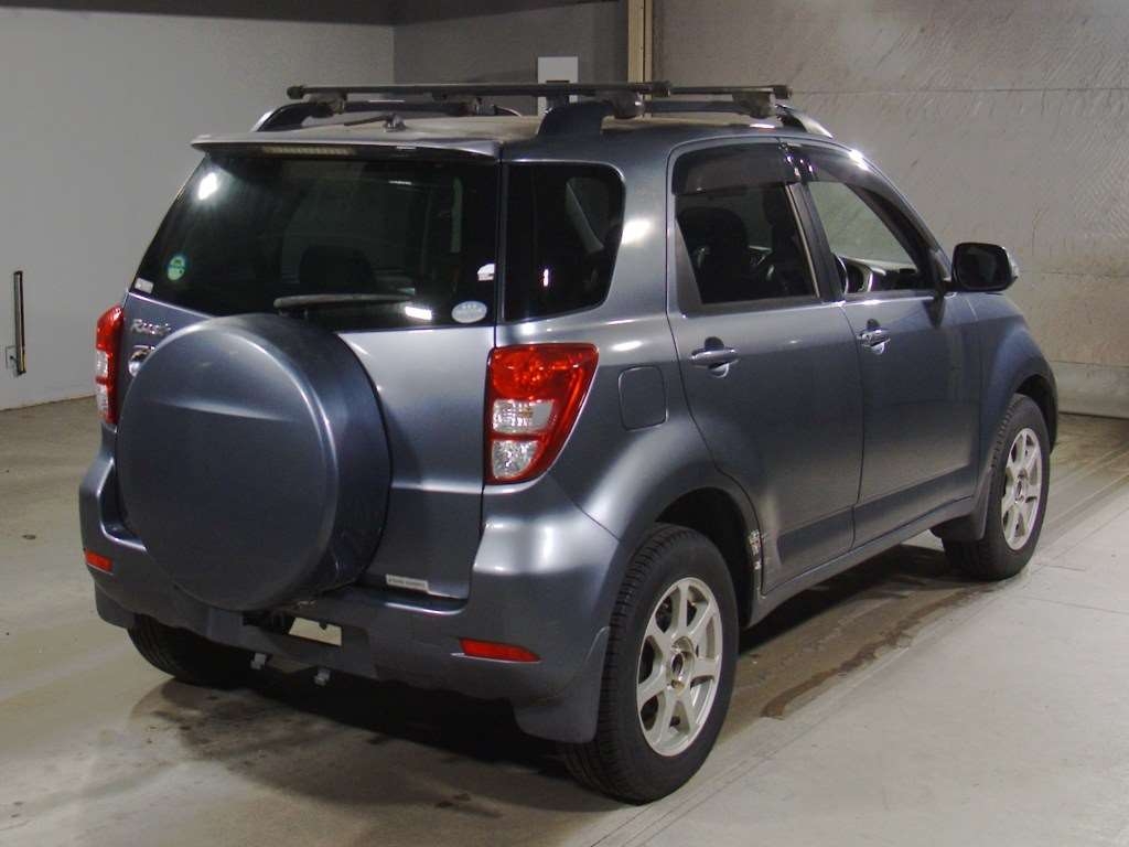 TOYOTA RUSH