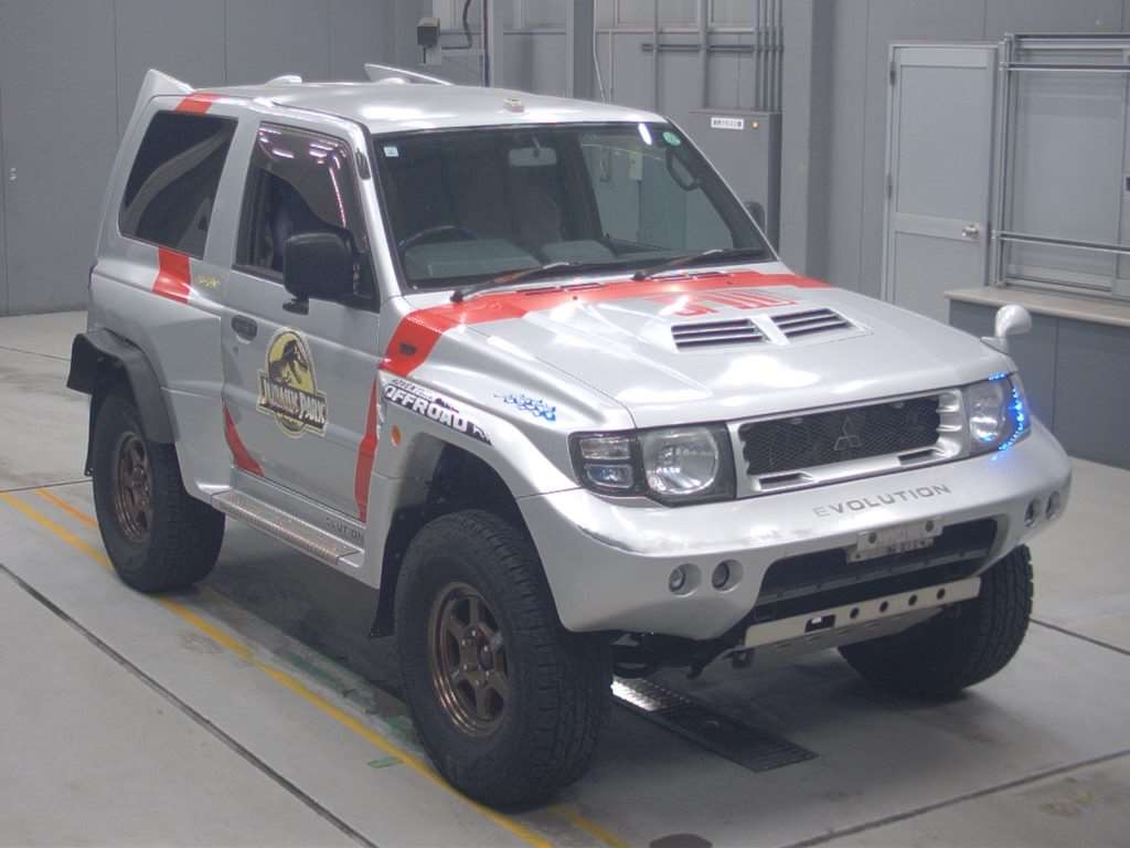 MITSUBISHI PAJERO