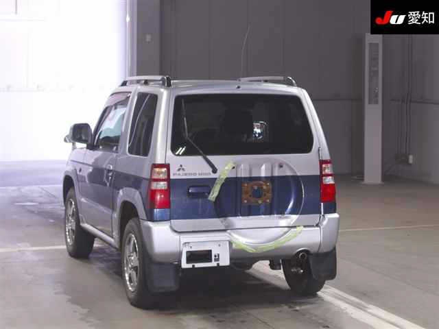 MITSUBISHI PAJERO MINI