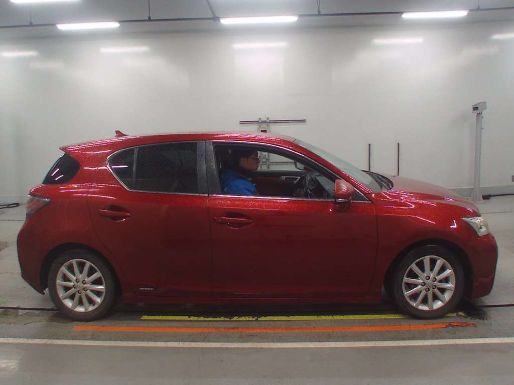 LEXUS CT200H