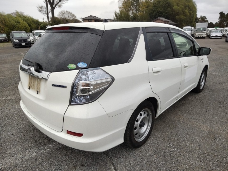 HONDA FIT SHUTTLE