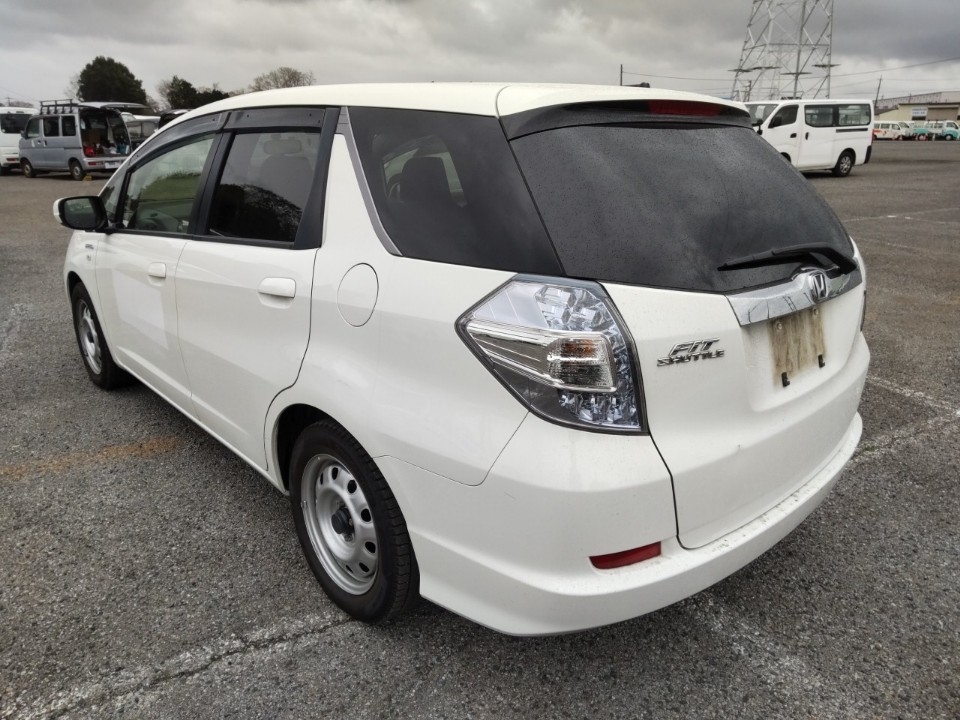 HONDA FIT SHUTTLE