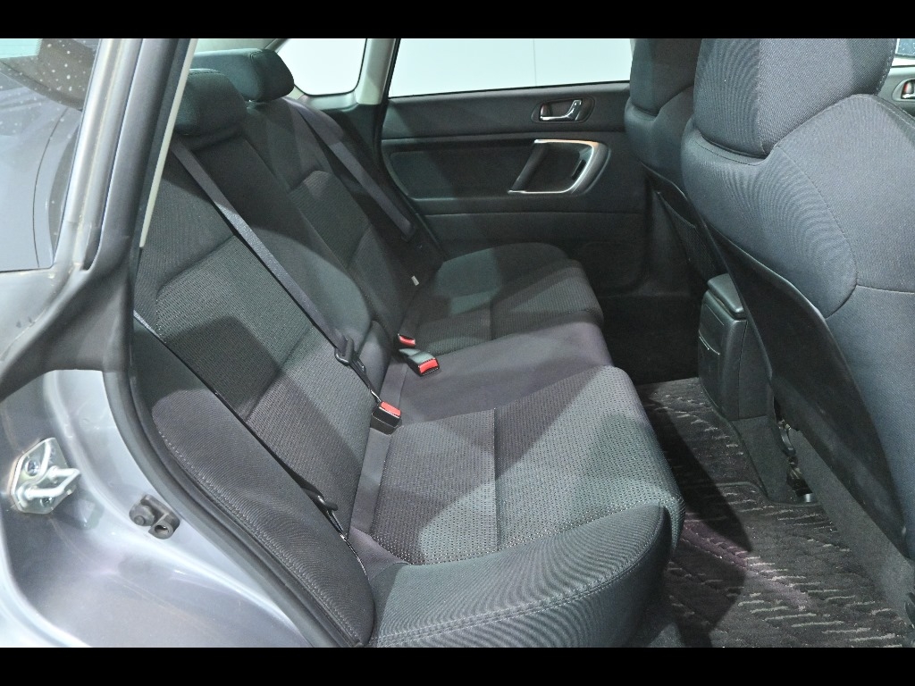 SUBARU LEGACY B4