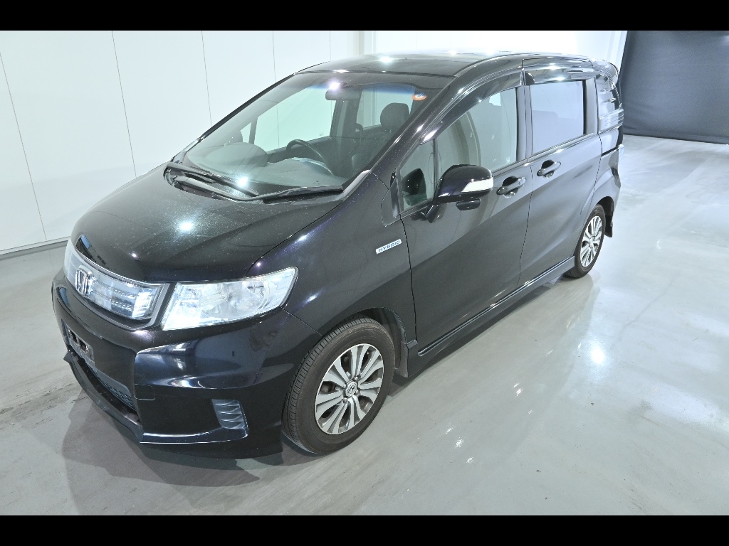 HONDA FREED SPIKE