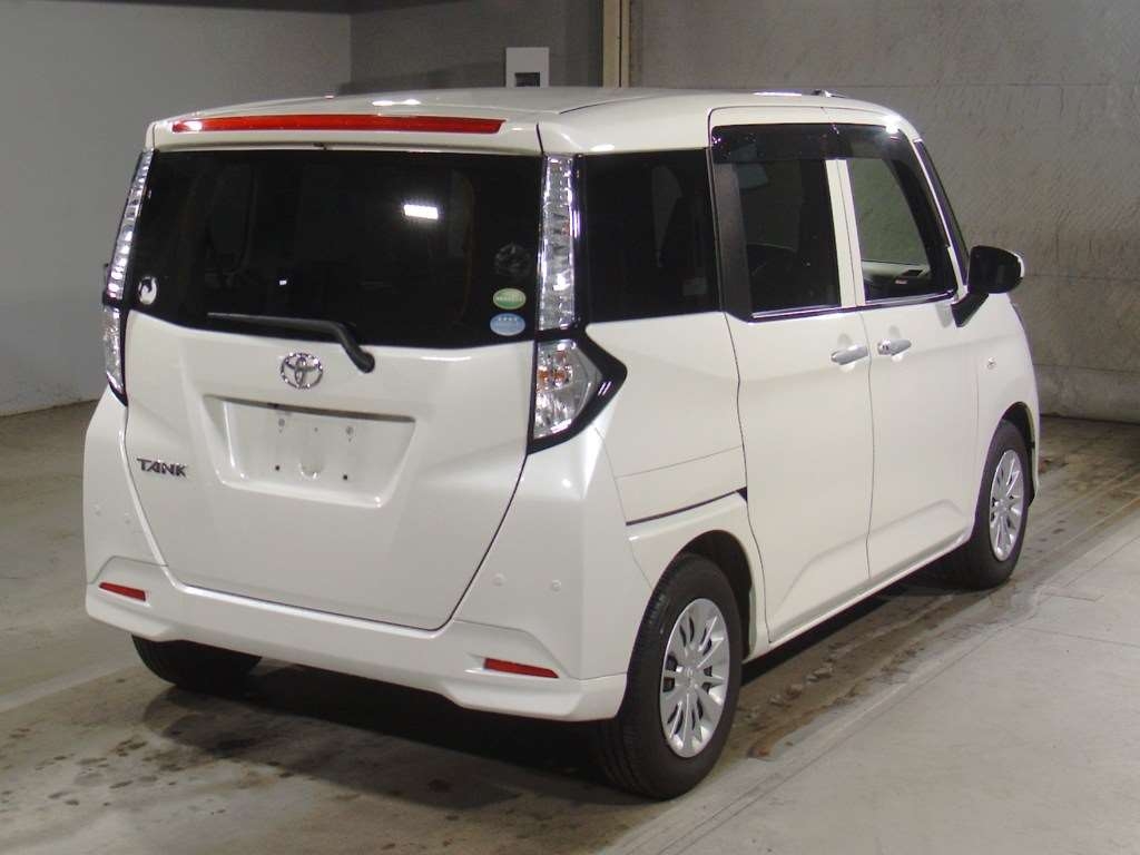 TOYOTA TANK