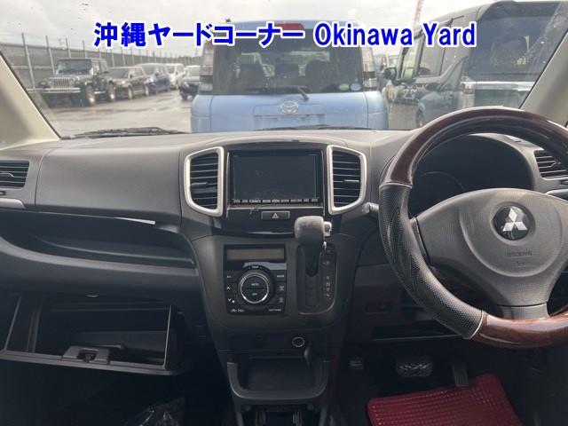 MITSUBISHI DELICA D:2