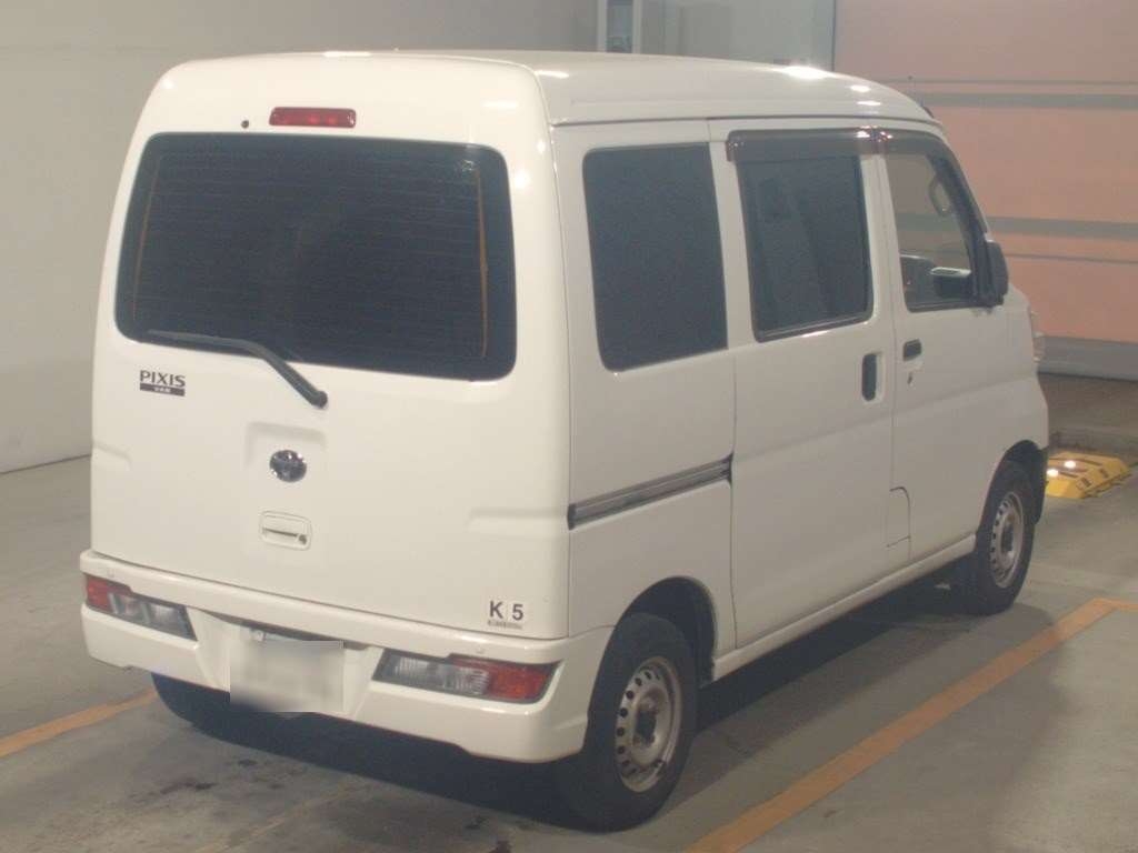 TOYOTA PIXIS VAN