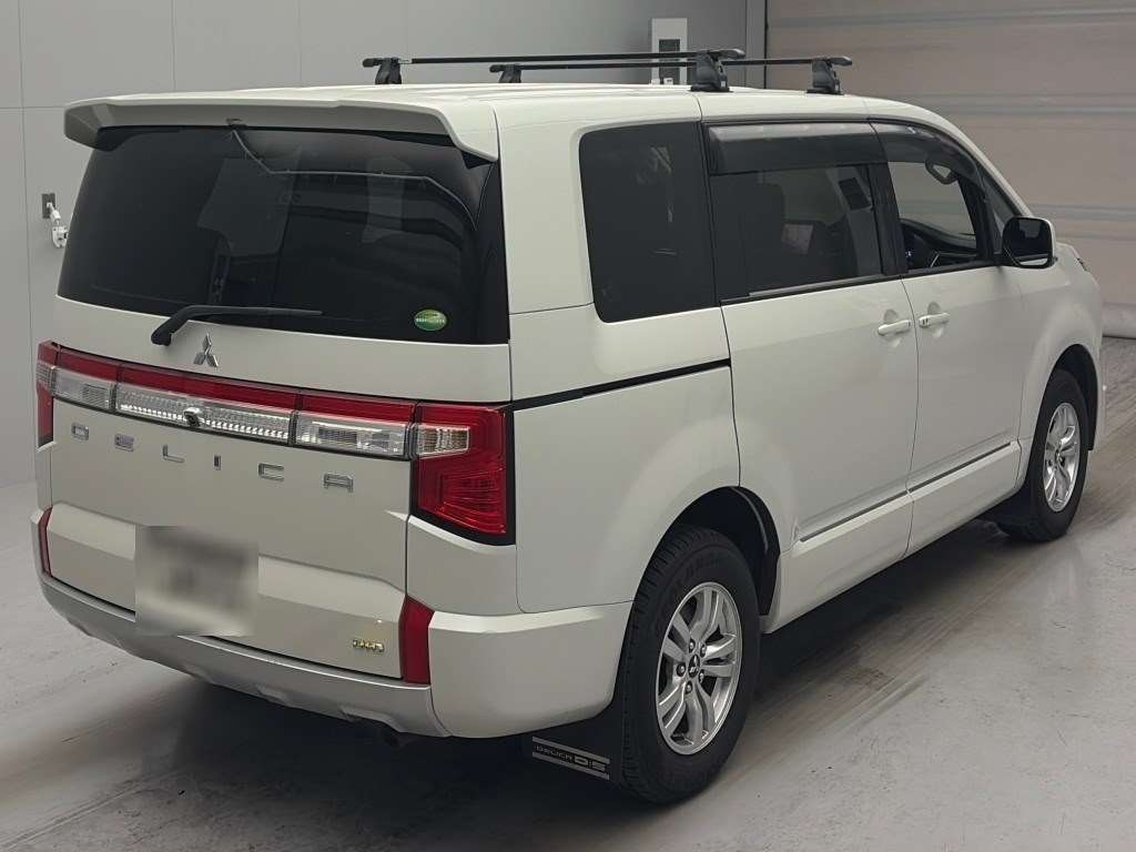 MITSUBISHI DELICA D:5
