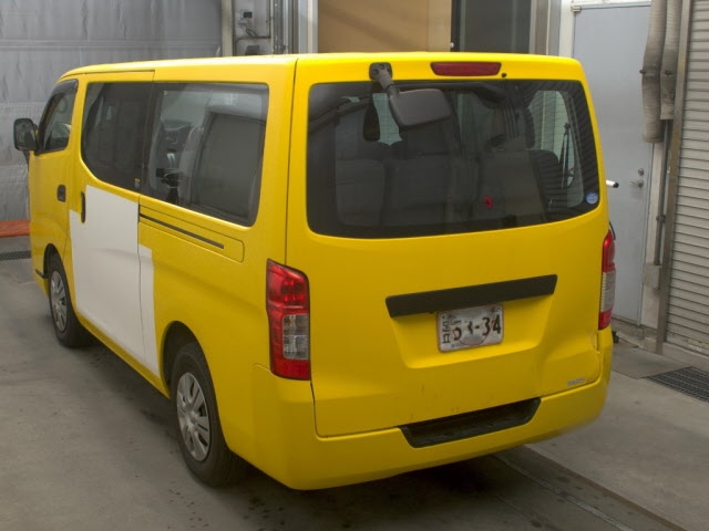 NISSAN NV350 CARAVAN