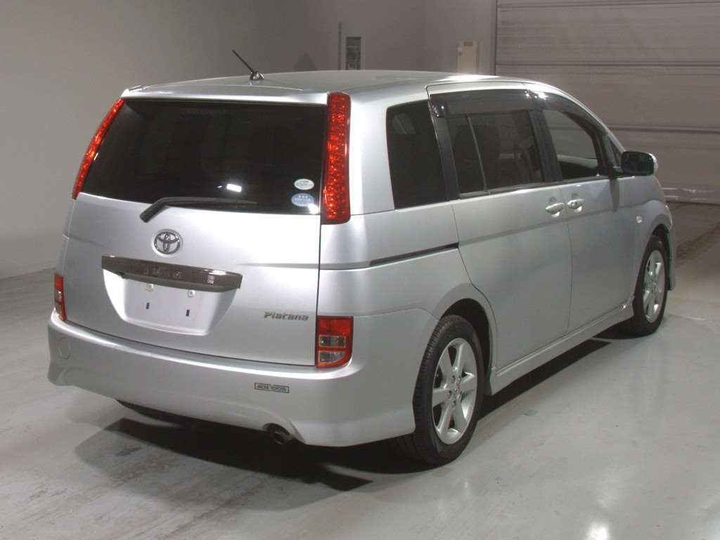 TOYOTA ISIS
