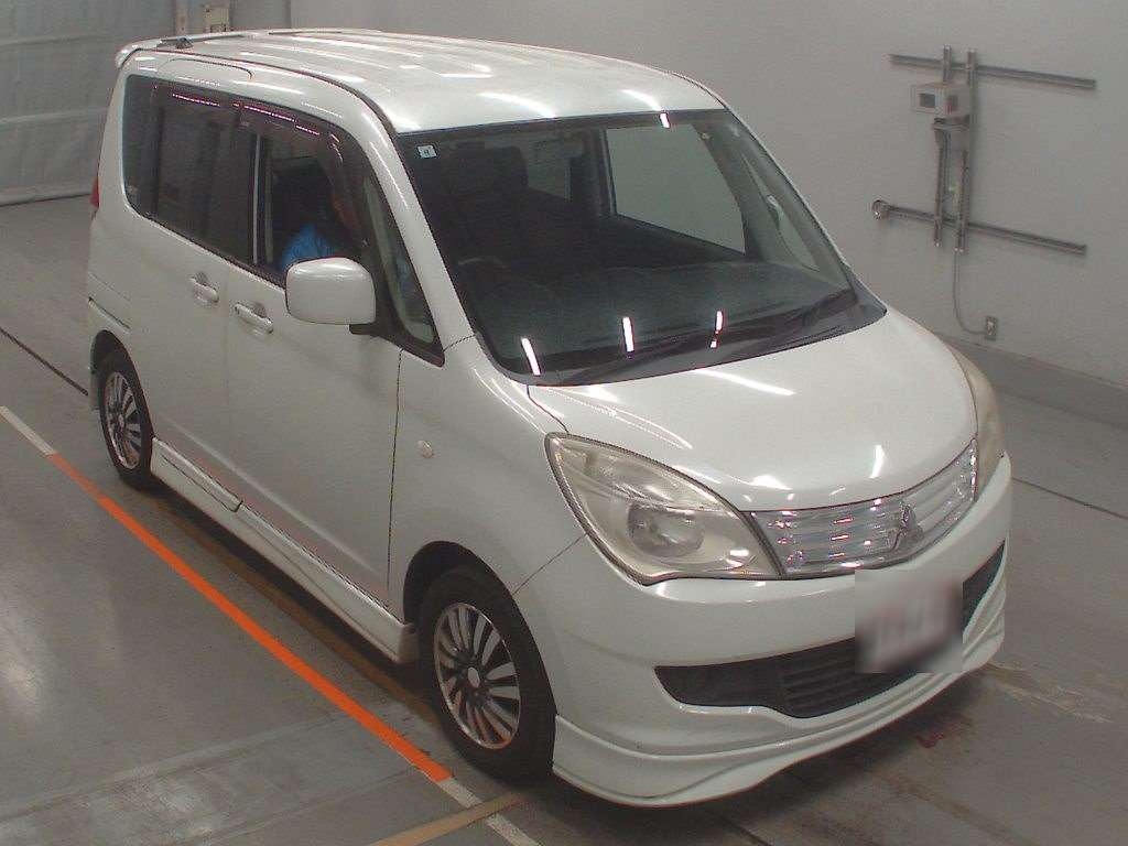 MITSUBISHI DELICA D:2