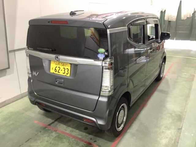 HONDA N-BOX SLASH