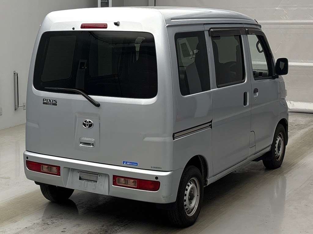 TOYOTA PIXIS VAN