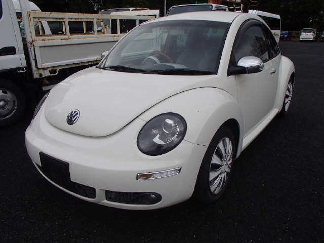 VOLKSWAGEN BEETLE