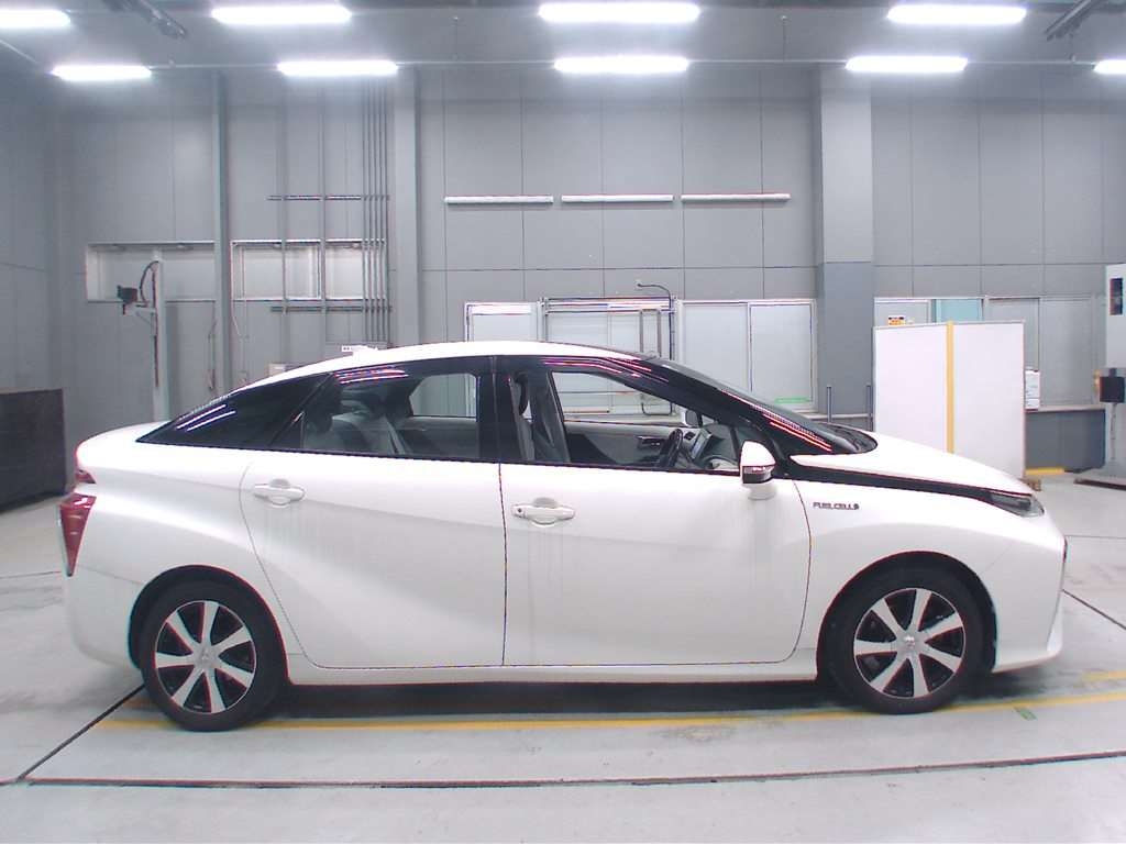 TOYOTA MIRAI