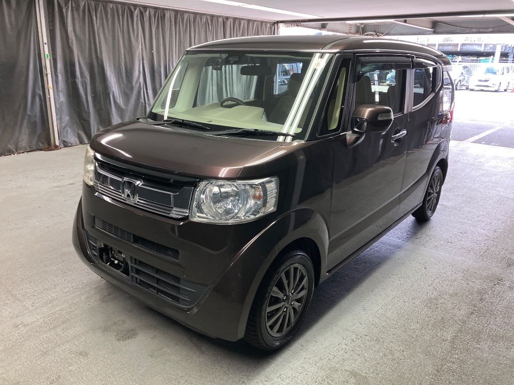 HONDA N-BOX SLASH