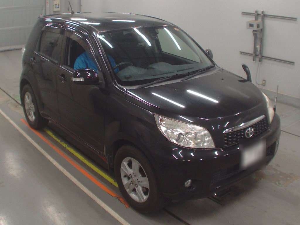 TOYOTA RUSH