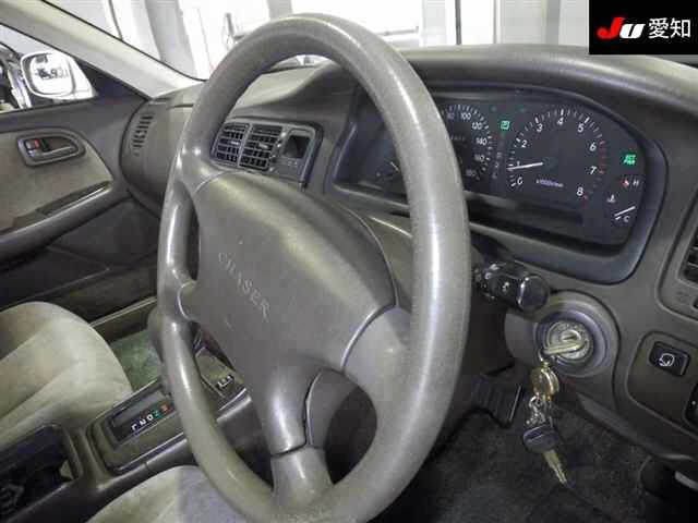 TOYOTA CHASER