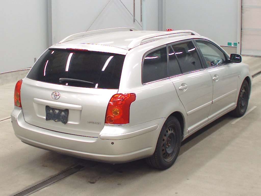 TOYOTA AVENSIS