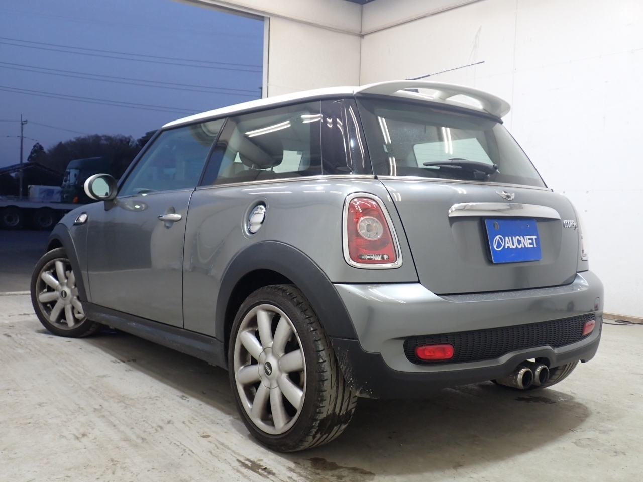 MINI HATCH
