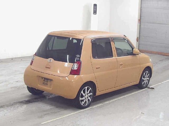 DAIHATSU ESSE