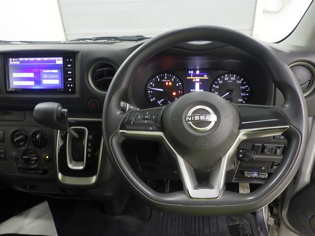 NISSAN CARAVAN