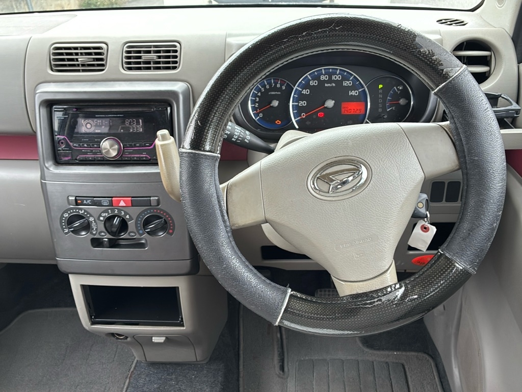 DAIHATSU MOVE CONTE
