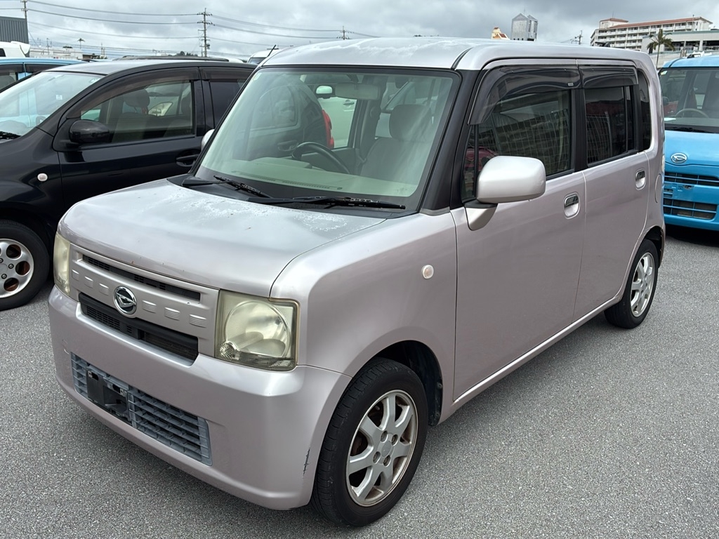 DAIHATSU MOVE CONTE