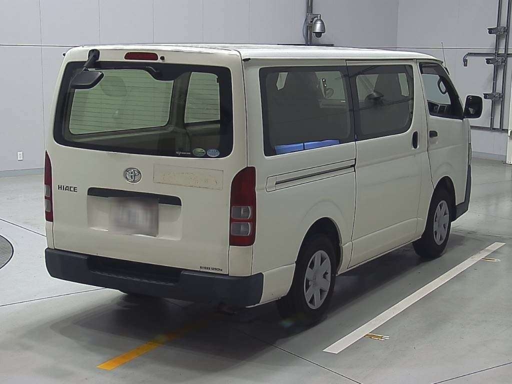 TOYOTA REGIUS ACE