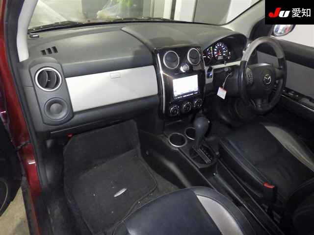 MAZDA VERISA