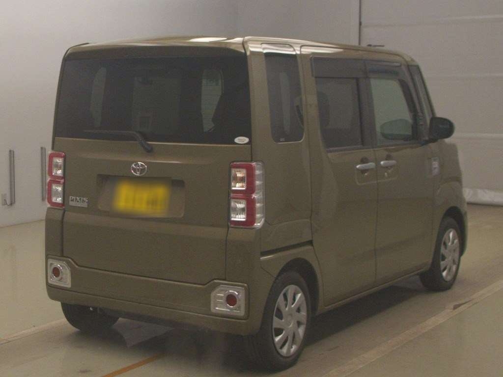 TOYOTA PIXIS MEGA