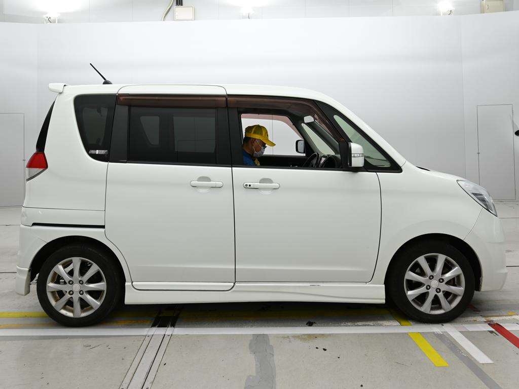 MITSUBISHI DELICA D:2