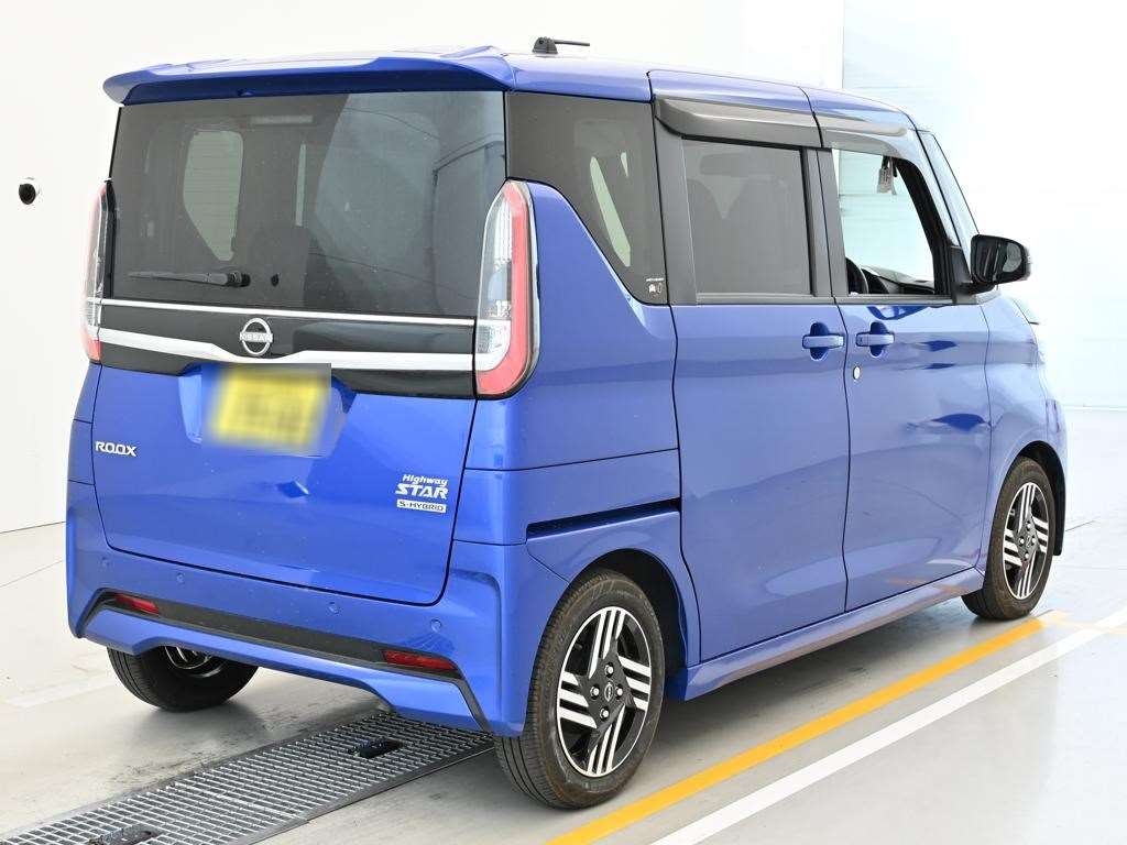 NISSAN ROOX