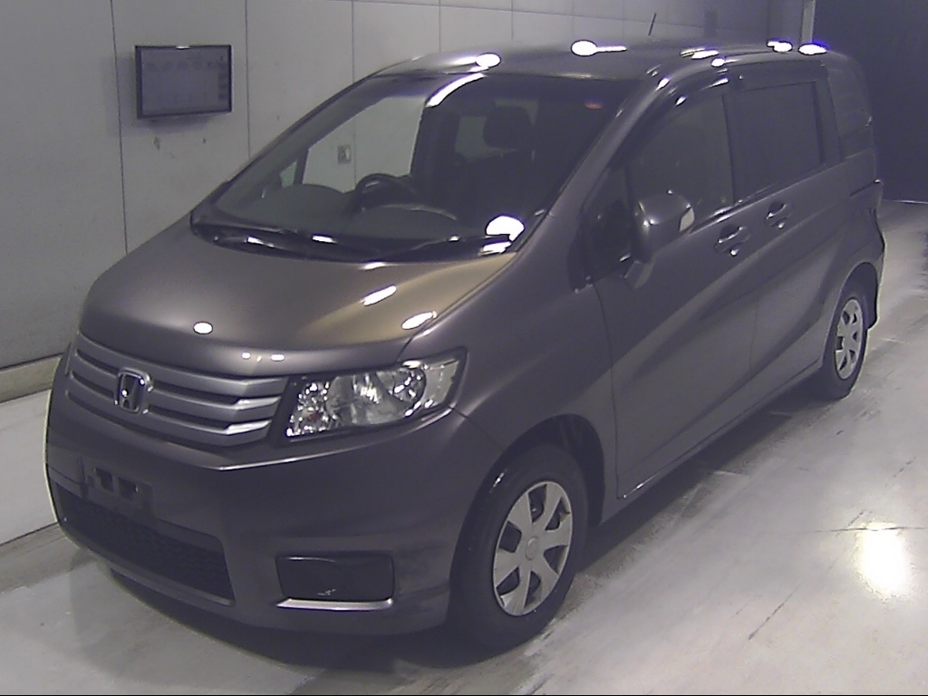 HONDA FREED SPIKE